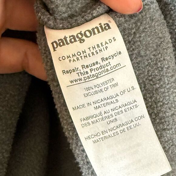 Patagonia Lightweight Synchilla Snap-T Pullover
In Nickel W/Epic Blue M - Picture 8 of 10